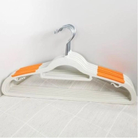 【一套10件】（乾濕兩用） 防滑無痕衣架（白底橙色） 成人晾衣架 無痕掛衣架 背心晾衣架 #DADADI#Y19-01985 