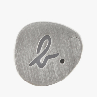 【agnes b.】b. logo標誌香薰扣