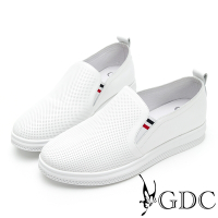 GDC-經典基本素色百搭沖孔透氣舒適休閒鞋-白色