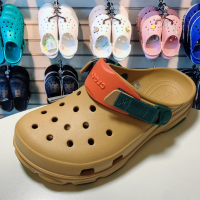 HOT”รองเท้า crocs แท้ 100 CLASSIC ALL-TERRAIN CLOG รองเท้าครอส รองเท้าครอสแท้ crocs ใหม่รองเท้าผ้าใบลําลองสําหรับผู้ชายสไตล์คลาสสิคเหมาะกับการเล่นกีฬา