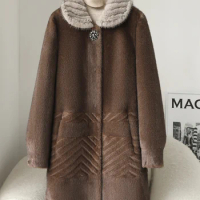 Haining Mink Fur Coat for Women's 2023 New Mink Fur and Fur Integrated Mother's Wear Gold Mink Fur Coat