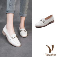 【Vecchio】真皮樂福鞋 低跟樂福鞋/全真皮羊皮時尚釦飾低跟小皮鞋 樂福鞋(米)