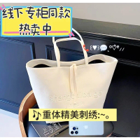Hot-Selling Large Capacity Commuter 2025 New Handbag Clothes Tote Bag Large Capacity Outing Bag