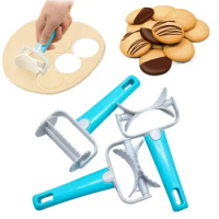 Dumpling Maker Dough Cutter Dumpling Mould Pie Ravioli Kitchen Pastry Tools Biscuit Cookie Roller Home Kitchen Accessories