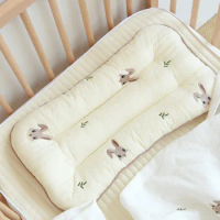 Quilted pillows for newborns all seasons Universal Baby 3D breathable mesh pillow