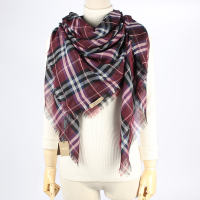 BURBERRY 經典格紋莫代爾羊毛混紡輕盈方形圍巾披肩(143X143cm)-紫莓紅