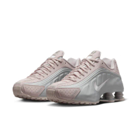 【NIKE 耐吉】運動鞋 休閒鞋 女鞋 NIKE SHOX R4 玫瑰粉 銀 緩震 透氣 彈簧鞋(AR3565600)