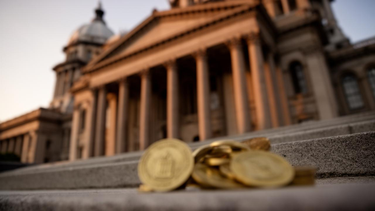 Illinois Agrees to Push Back Landmark Crypto Transaction Tax to July 2027