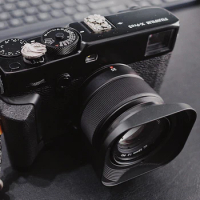 Roadfisher Rectangle Metal Camera Lens Hoods Cap Cover Shield Hood For Fuji Fujifilm XC35mm XF35mm F2 35F2