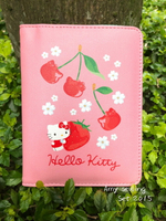 Hello Kitty粉色草莓護照套