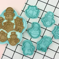 6Pcs/Set Cartoon Biscuit Mould Christmas Cookie Cutter Astronaut UFO Monster Shape Cookie Stamp DIY Biscuit Cake Decoration Tool