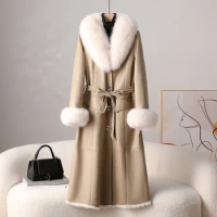 Leather and fur integrated coat for women, slim fit, fox fur collar OL temperament, leather fur commuting style warm fur coat