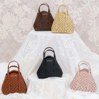 Merche Tas Selempang Wanita Lucy Lasercut Bag