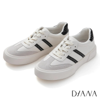 【DIANA】3.5 cm質感牛皮經典側邊雙線條運動輕量休閒鞋(黑X白)