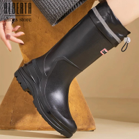 預購 Alberta 跟高3cm 時尚高筒雨鞋 雨靴 防水防滑靴 束口設計 黑雨靴