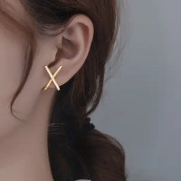 Korea's best selling fashion jewelry simple cross-cut copper inlaid zircon earrings temperament women's daily all-match earring