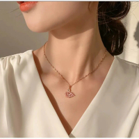 Kalung Titanium Wamita Model Angsa dengan Desain Angsa