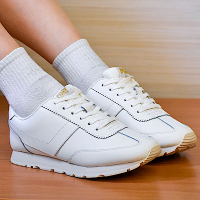 【PONY】SOHO 皮革慢跑鞋 運動鞋 女鞋 都會摩登 質感白
