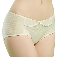 思薇爾 豬寶貝自由風系列M-XL素面中低腰平口內褲(香草奶)