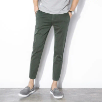กางเกงขายาวชิโน่ ผ้ายืด ทรงกระบอกเล็ก (Slim-fit) by Normal Boy