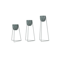 Isiruma Gruni Standing Flower Pot
