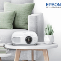 EPSON EH-TW7000 4K家庭劇院投影機