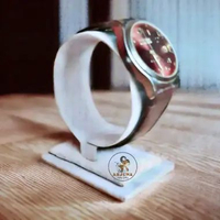 Tempat Display Perhiasan Gelang Kroncong Krem