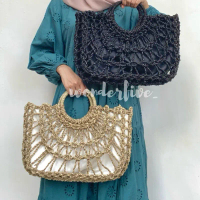 Tas Anyaman Mendong Rara Gintir Kipas Kotak Handle Rotan Etnik Bali
