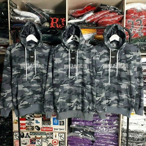 Harga hoodie pull cheap and bear camo