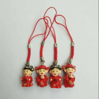 Souvenir gantungan hp boneka penganten China isi 4  oleh oleh negara China