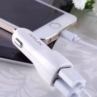 Củ Sạc Điện Thoại Trên Xe Hơi Arun C201 Chính Hãng