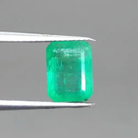 Batu Hijau Zamrud Kolombia Emerald Beryl Kotak