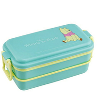 小禮堂 迪士尼 小熊維尼 日製方形雙扣雙層便當盒《綠.坐姿》保鮮盒.食物盒.餐盒