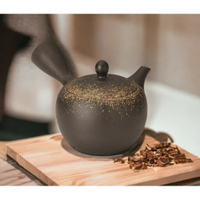 日本製 常華燒 泡茶壺 陶瓷茶壺 富仙作 日式手工 側把陶瓷茶壺 千層金吹 - 日本製 茶具 日式茶壺 常華燒 側把壺 茶壺 陶瓷茶壺 日本茶壺 泡茶壺 JAPAN 熱銷商品 送禮推薦 日本代購