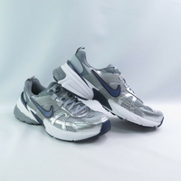 NIKE HJ4497002 V2K Run 男款 休閒運動鞋 經典 復古 灰/銀【iSport愛運動】
