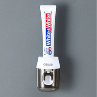 台灣倉庫現貨清出 牙膏擠壓器自動擠牙膏機壁掛式免打孔牙膏置物架 孤品 微瑕
