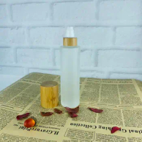 Glass Bottles 120ml Empty Glass Jar with Bamboo Wood Pump Lid Frosted Glass Bottle sample containers