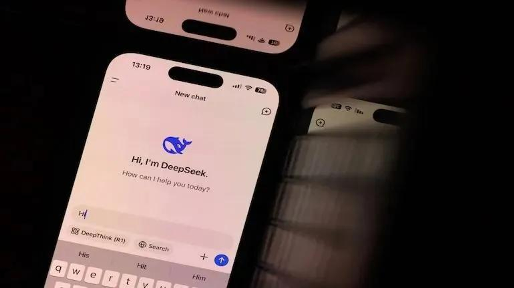 DeepSeek V4 Launch Imminent: Trillion-Parameter Model to Pioneer Chinese AI Chip Independence