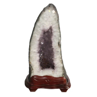 【古緣居】巴西天然紫水晶洞 +木製底座(23.45公斤)