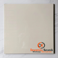 keramik lantai Krem Polos 50x50 Uno Crema CM Dewantara Pare Kediri