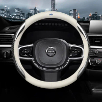 Penutup Roda Stereng, Bahan Kulit Nappa dan Gentian Karbon, Tidak Licin, Ultranipis, untuk Volvo XC6