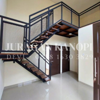 mezzanine rangka besi minimalis / mezzanine indoor terpasang