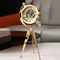Luxury Mechanical Metal Table Clock Gold Desk Clocks Vintage Antique Tables Creative Quartz Desktop Clock Silent Aesthetic Gift