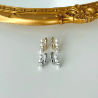Socrush.bkk | DAZZLE PEARL earrings | ต่างหู มุก เพชร