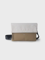 กระเป๋าสะพาย 2WAY CLUTCH BAG สีเบจ