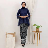 Set Kebaya Rinjani Wanita Terbaru Ukuran JUmbo Ld 130 Kebaya Brukat Pesta Bunga Bunga NAVY