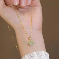 Kalung Titanium Rantai Italy Liontin Giok Bulat Hijau Aksesoris Elegan