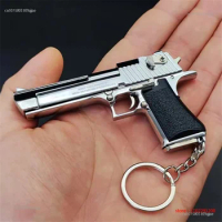 Alloy Mini Pistol Keychain 1:3 G17 Desert Eagle Colt 1911 Berreta 92F Toy Mini Gun Disassemble Reload Pistol Toy