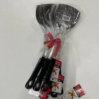 ตะหลิว ด้ามดำ ยาว13นิ้ว แพคละ 12ชิ้น ราคา 200บาท