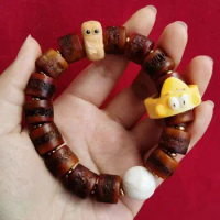Yak Skull Old Gaba Dark Color 14mm with Deer Biscuit M Bean Flexible Ring Crane Tibet Beads Bracelet